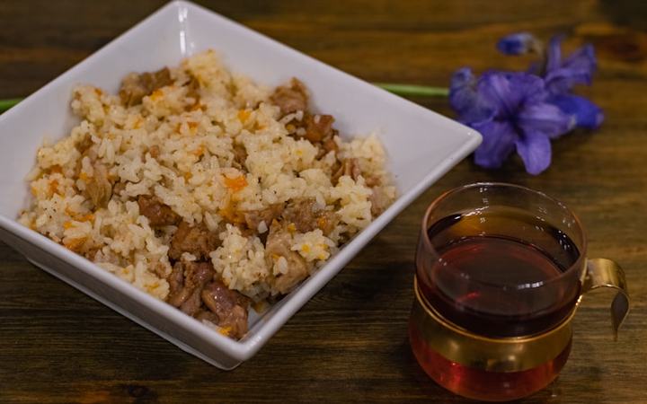 Gamelle de riz au poulet et aux carottes pour chien